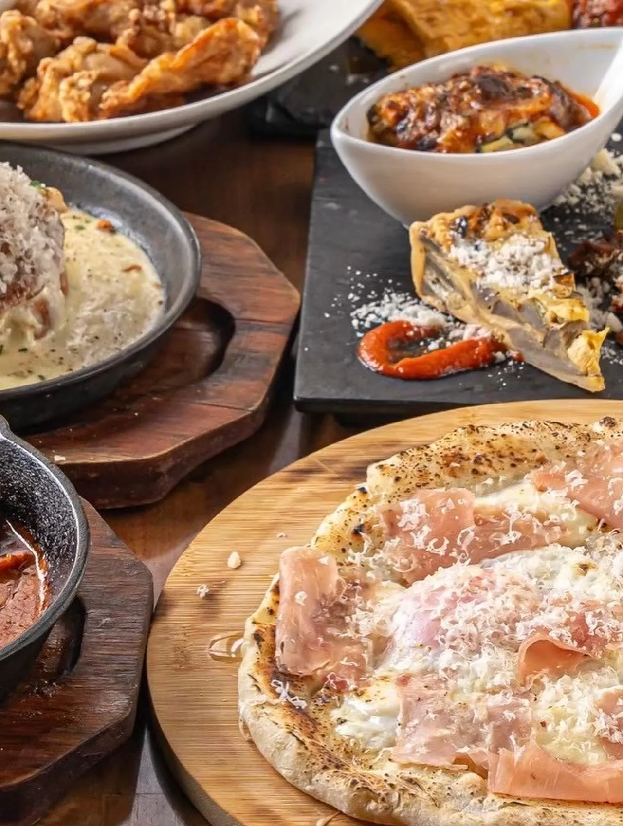 お店の前のお花たちが色鮮やかに復活いたしました🌸🌺🌼🌻。